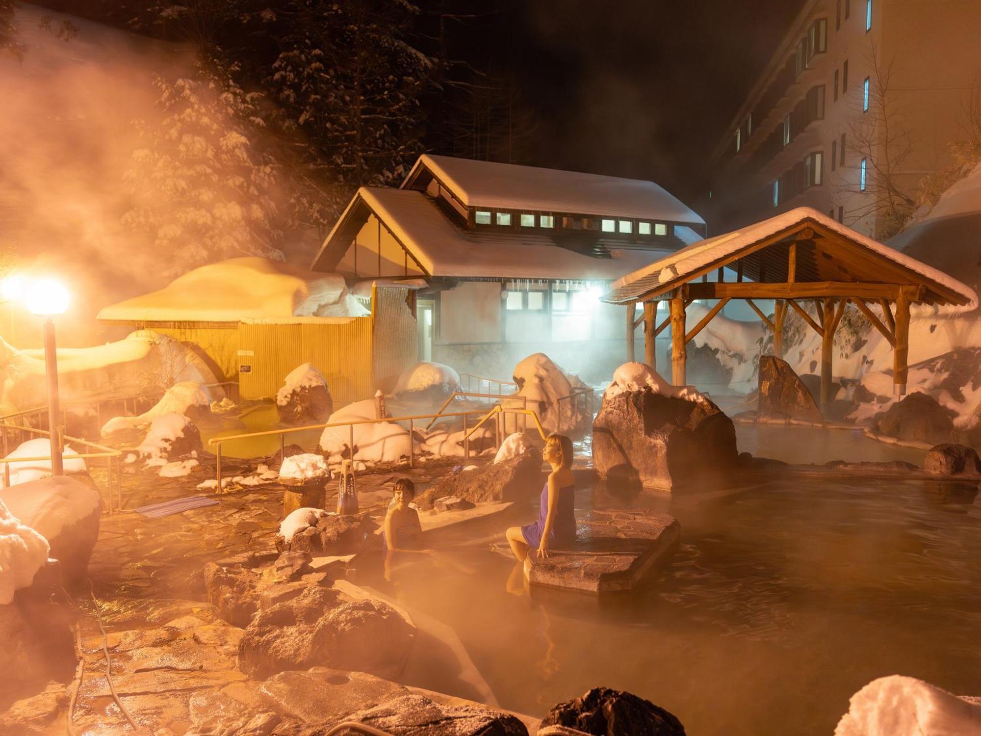 Manza Kogen Hotel Tsumagoi Bagian luar foto
